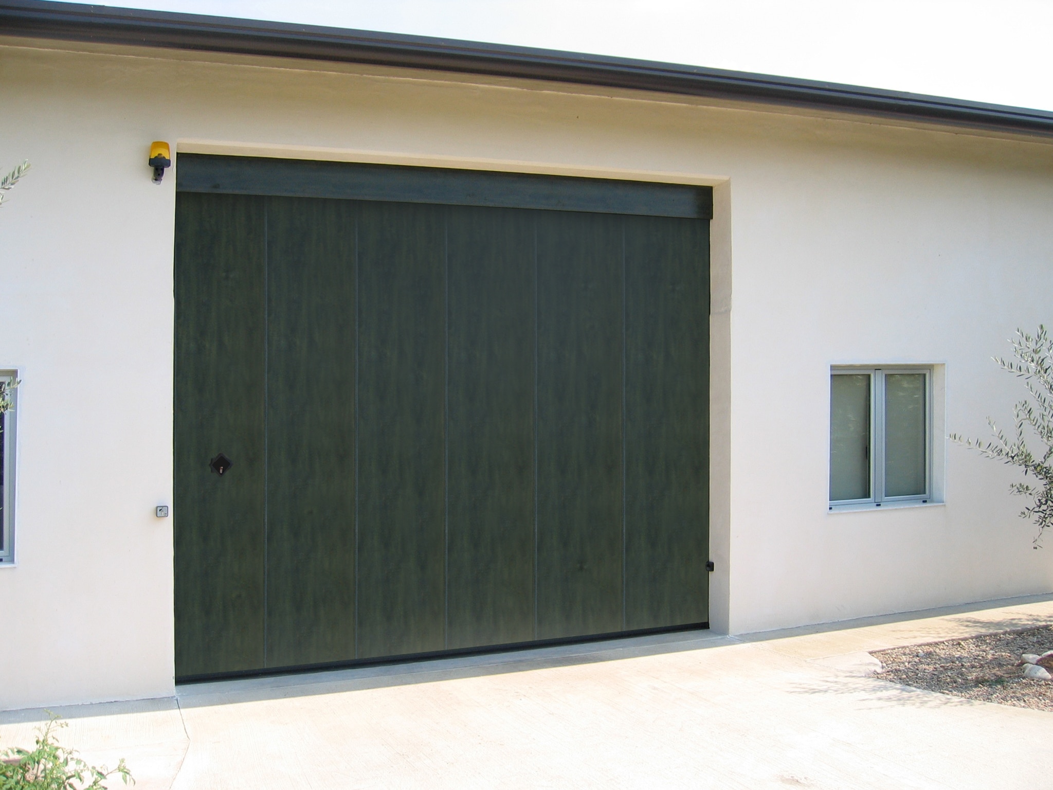 Phenix Flat Simil Legno Verde Porta Per Garage Sezionale Laterale MODEL L