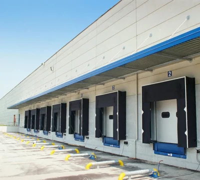 Portale Isotermico: Protegge merci e personale da maltempo