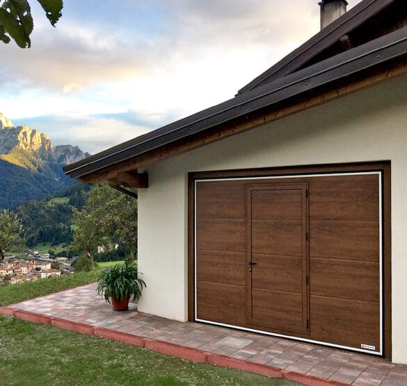 Swing: Il portone basculante di nuova generazione!