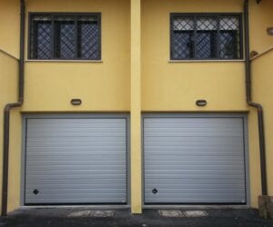 Porte per Garage | Portoni a Libro | Omega Professional Roma